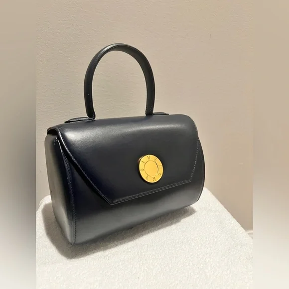 🧿💙 Givenchy Top handle handbag 🧿💙 - Picture 5 of 17